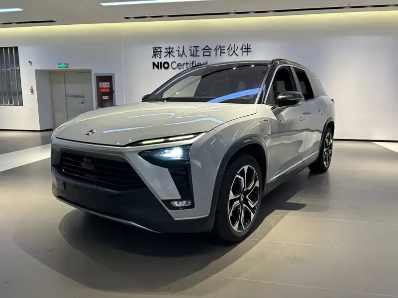 NIO ES8