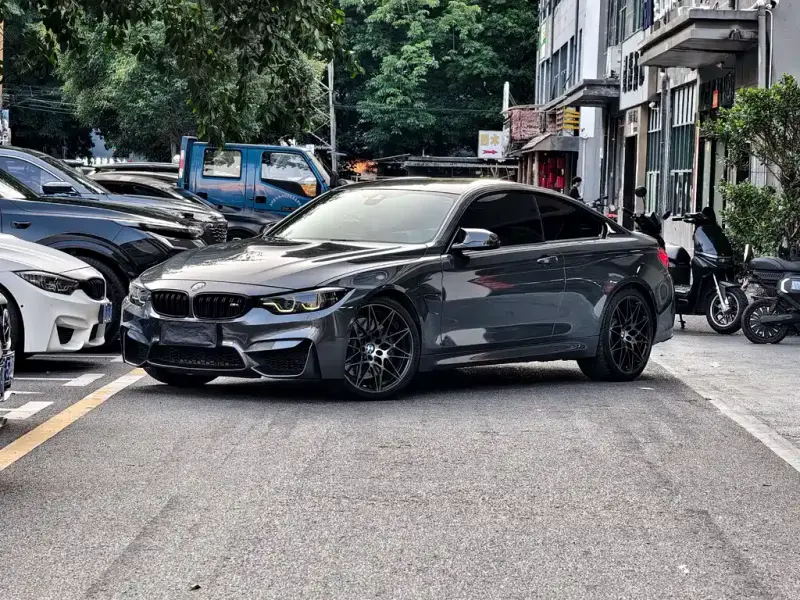 BMW M4