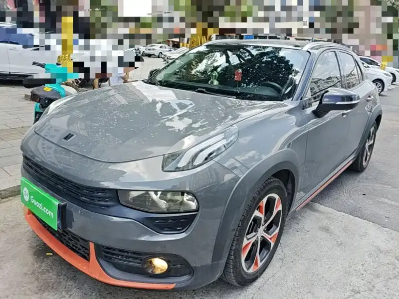 Lynk & Co 02