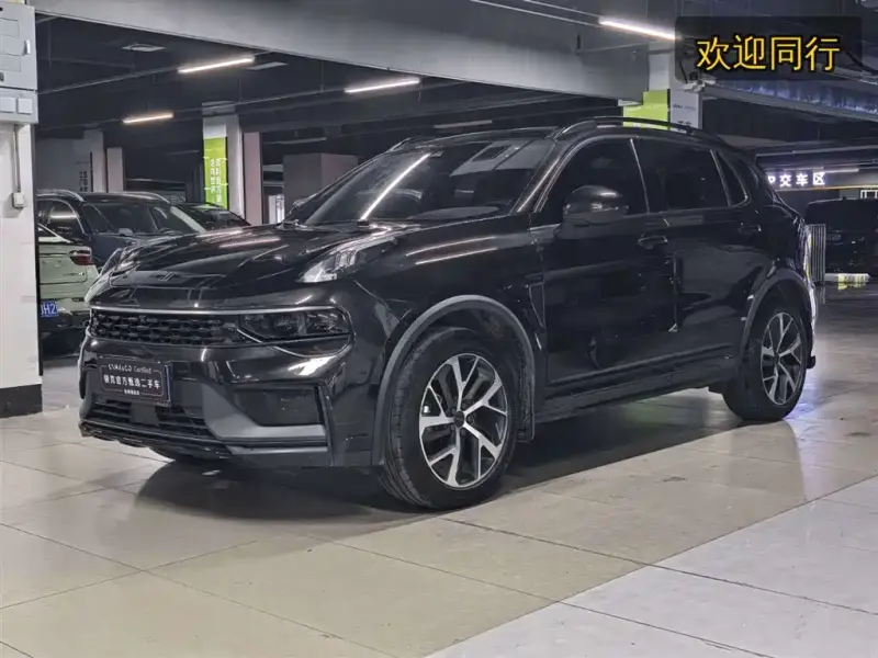 Lynk & Co 01