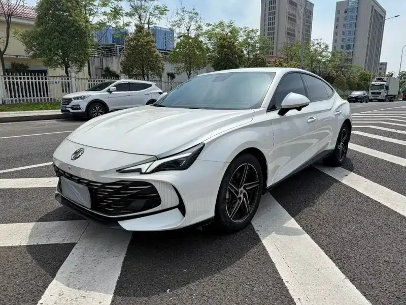 MG MG7