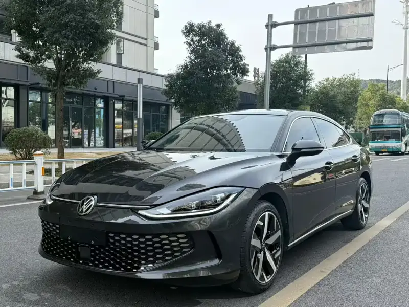 Volkswagen Lamando