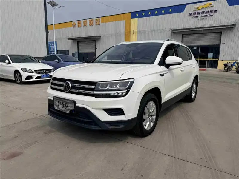 Volkswagen Tharu