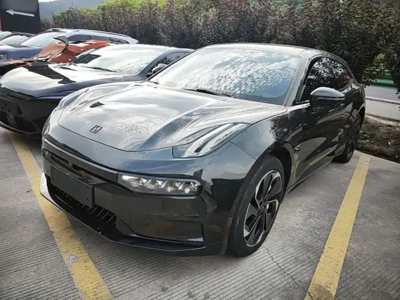 Zeekr 001