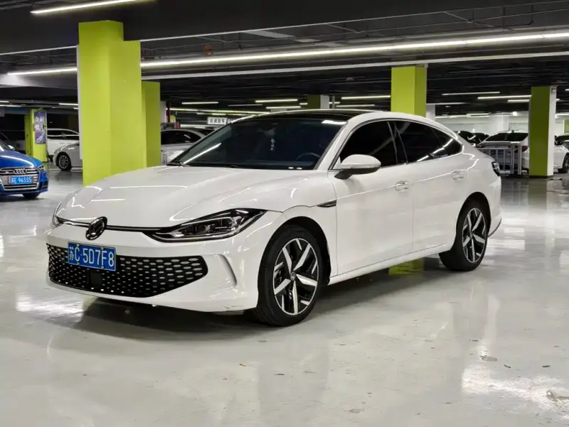 Volkswagen Lamando