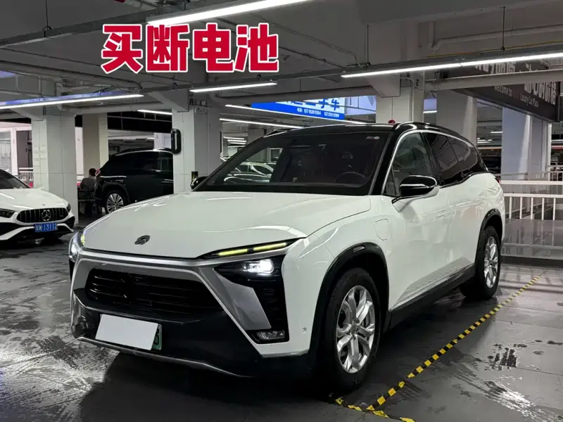 NIO ES8