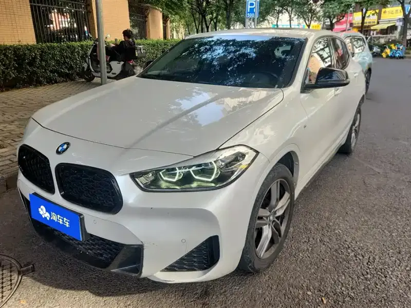 BMW X2