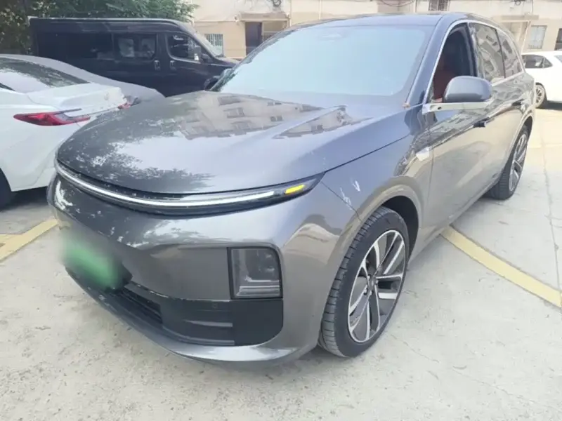 Li Auto L6