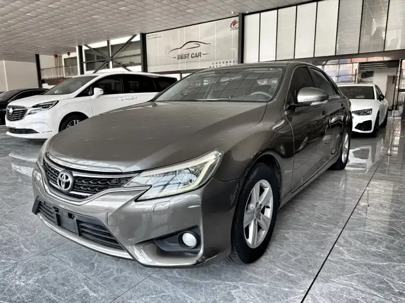 Toyota Reiz