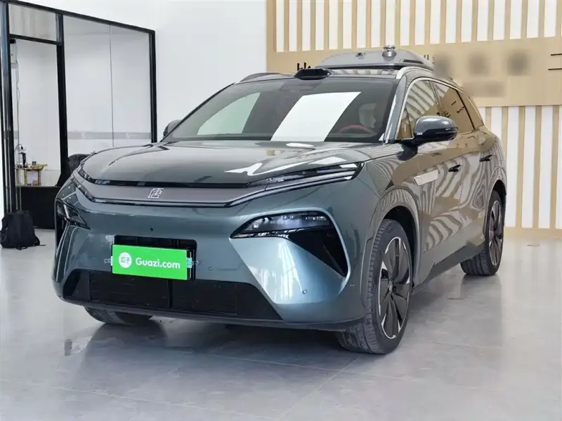 BYD Tang L