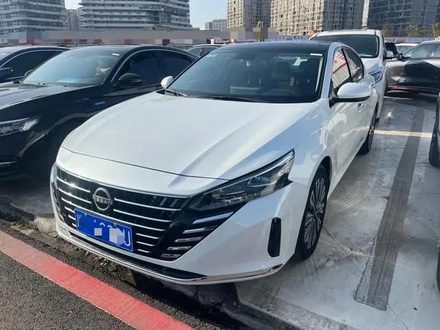 Nissan Teana