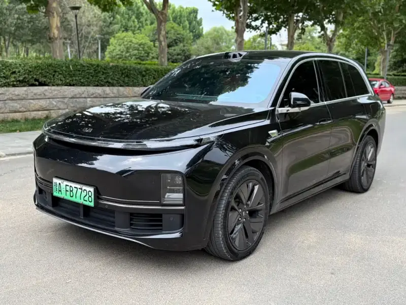 Li Auto L8