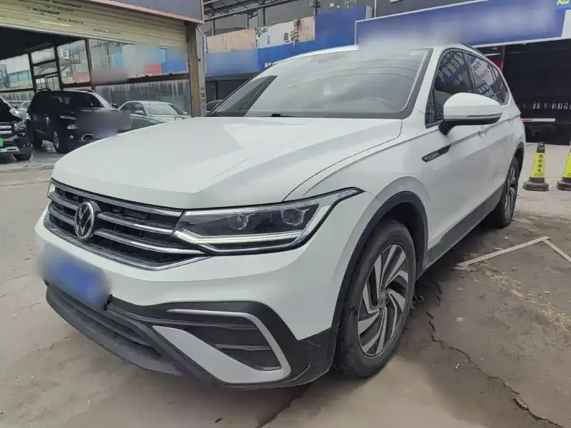 Volkswagen Tiguan L