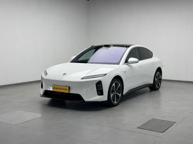 NIO ET5