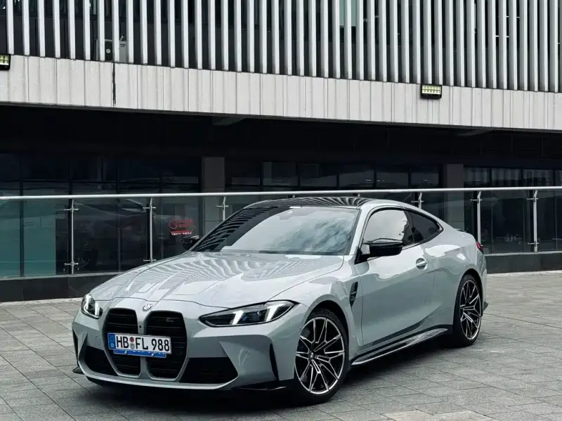 BMW M4