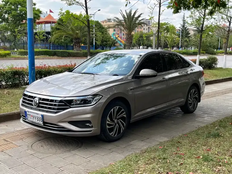 Volkswagen Sagitar