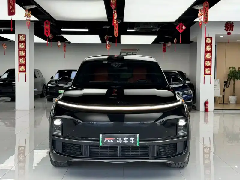 Li Auto L8