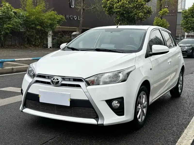 Toyota Yaris L