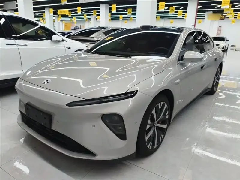 NIO ET7