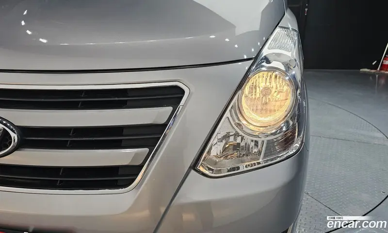 Hyundai H-1