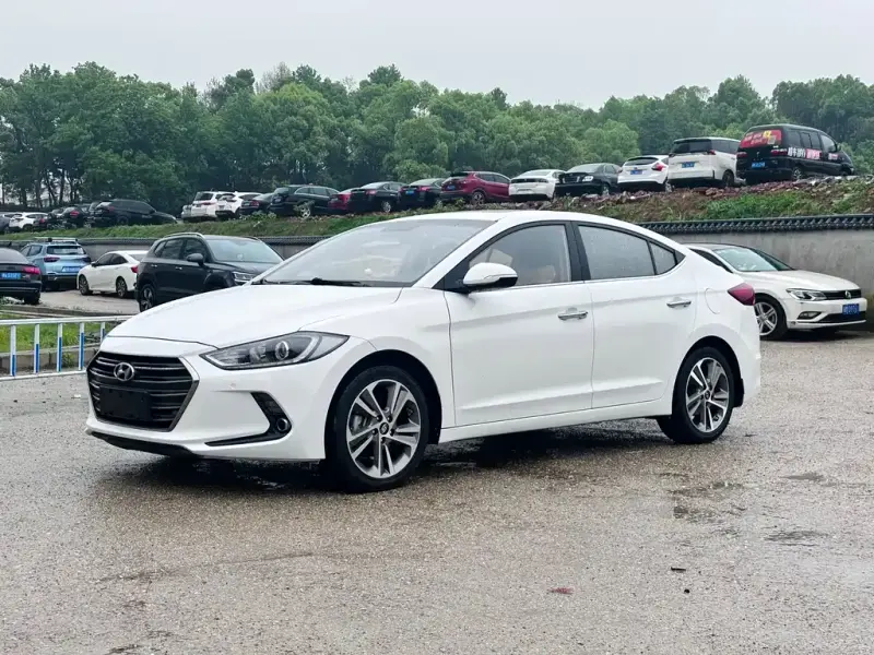 Hyundai Elantra