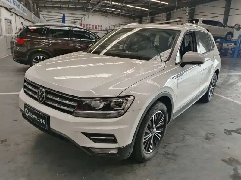 Volkswagen Tiguan L