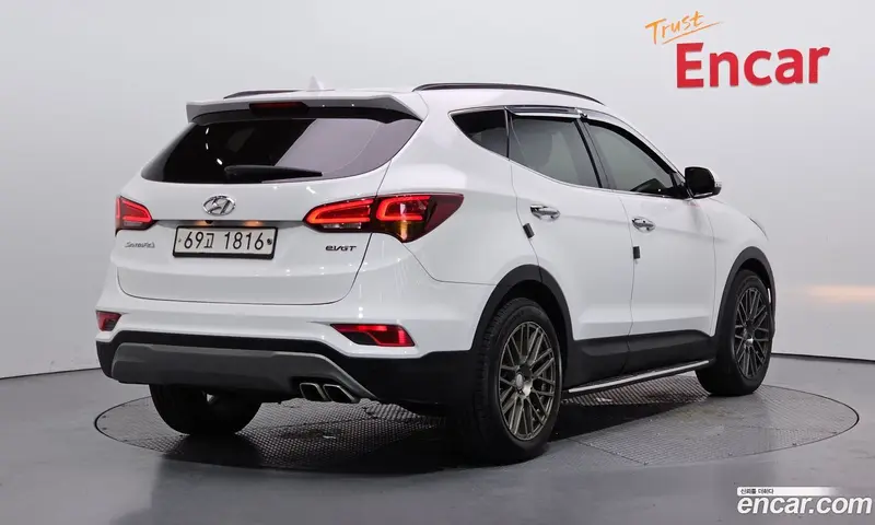 Hyundai Santa Fe (Santafe)