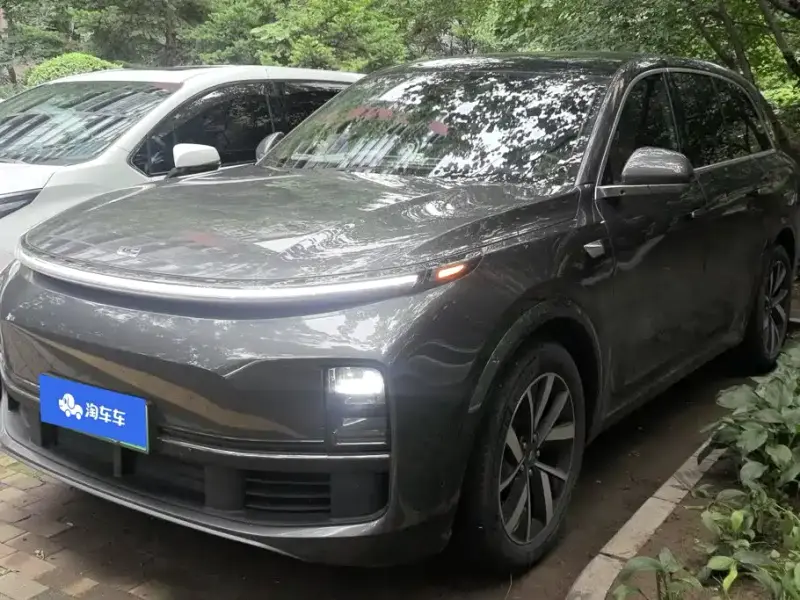 Li Auto L8