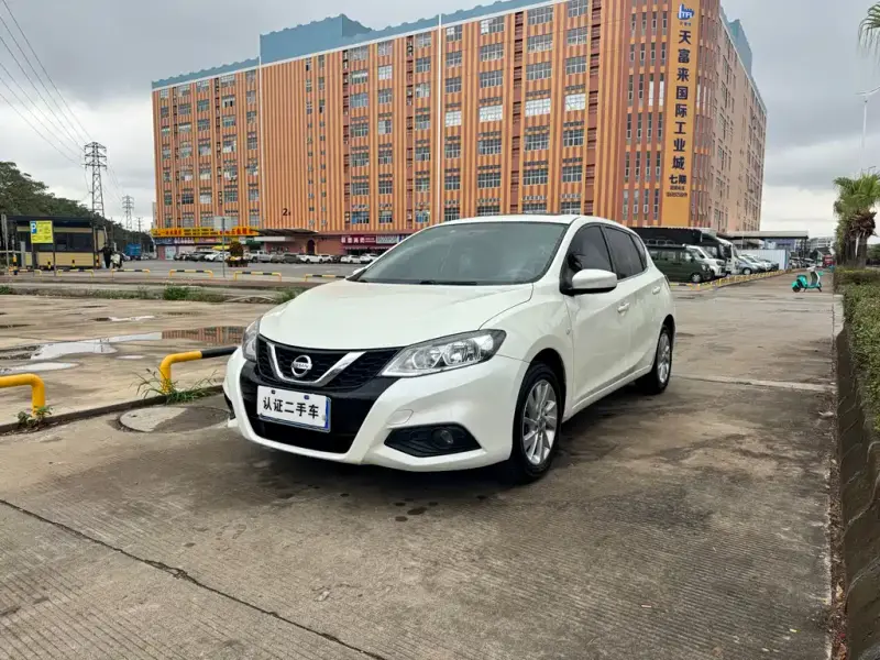 Nissan Tiida