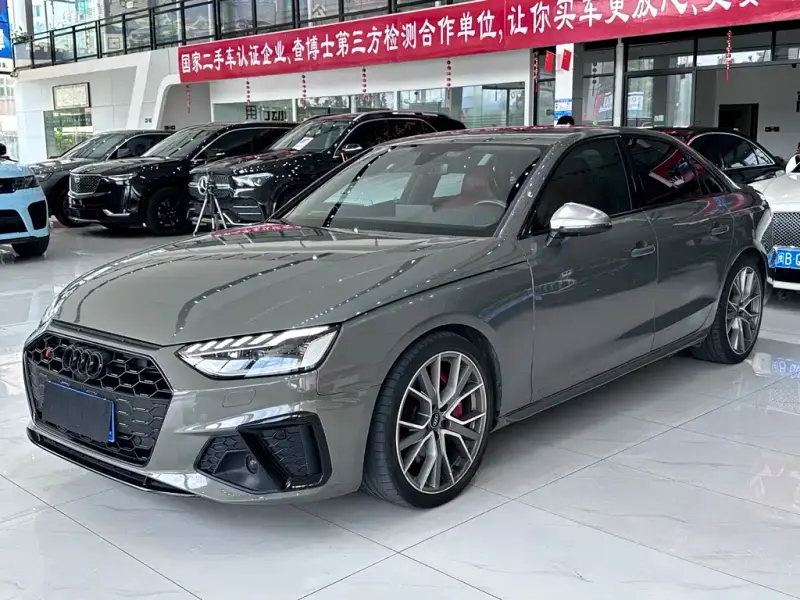 Audi S4