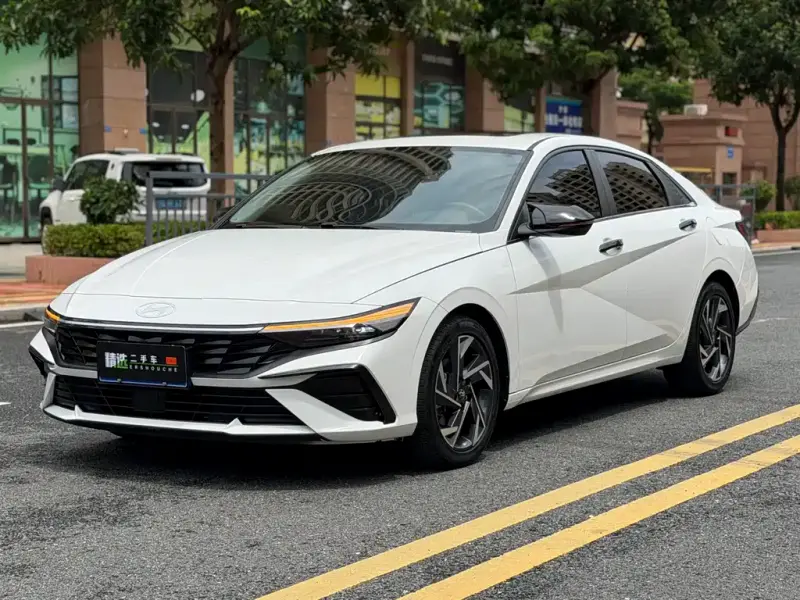 Hyundai Elantra