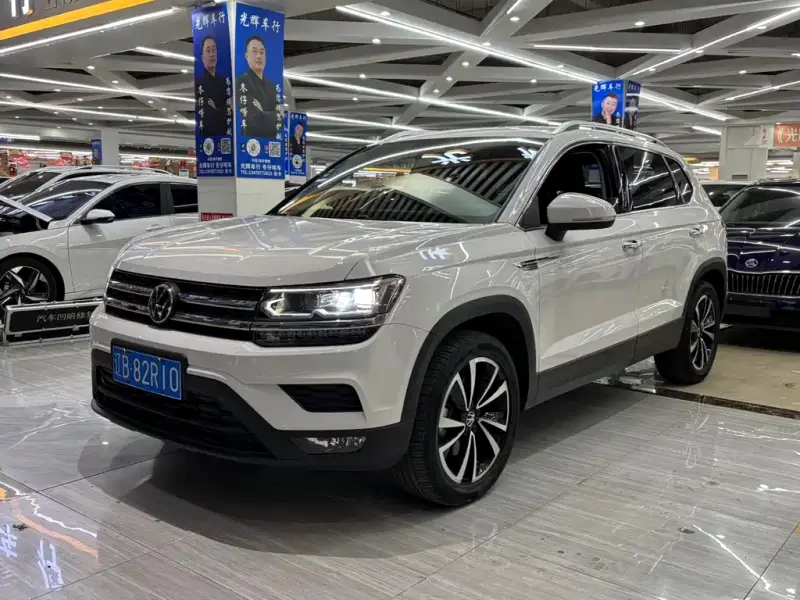Volkswagen Tharu