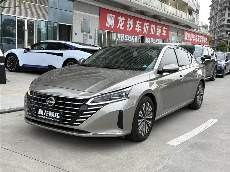 Nissan Teana