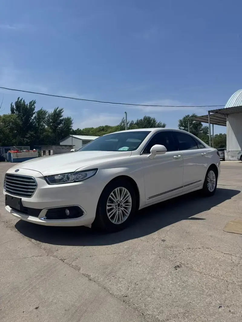 Ford Taurus