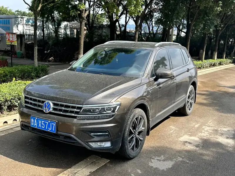 Volkswagen Tiguan L