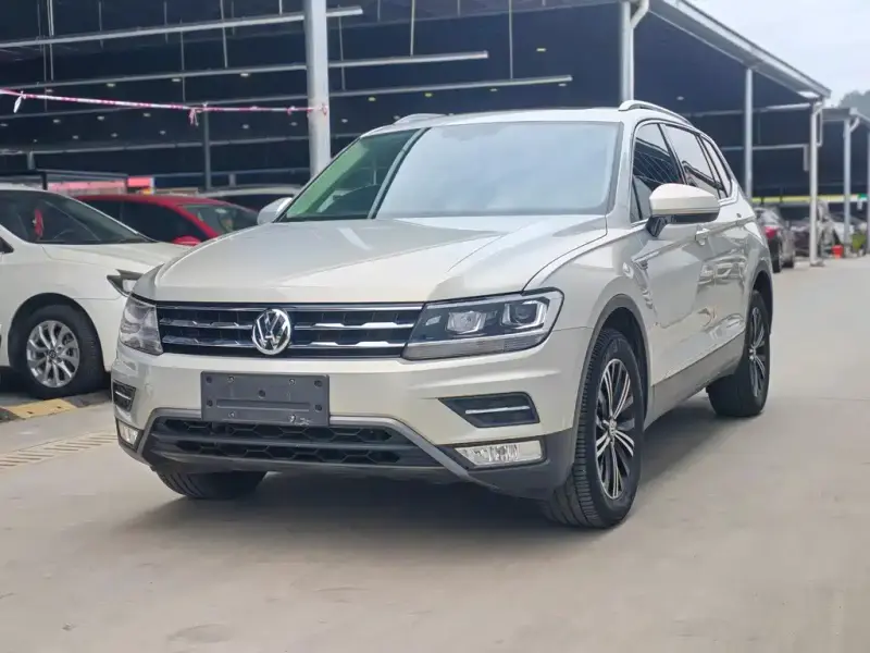 Volkswagen Tiguan L