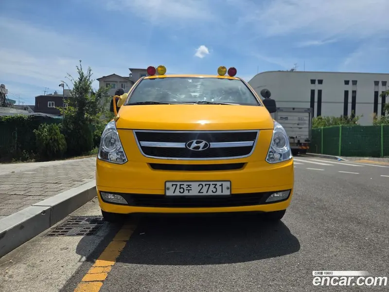Hyundai H-1