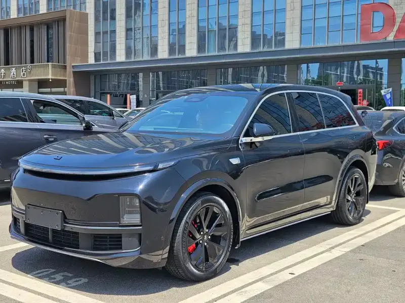 Li Auto L8
