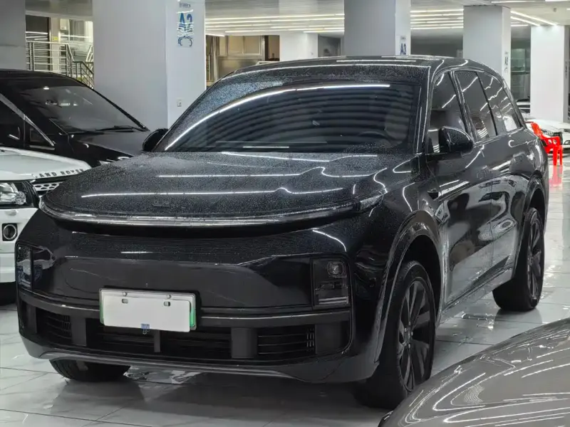 Li Auto L8
