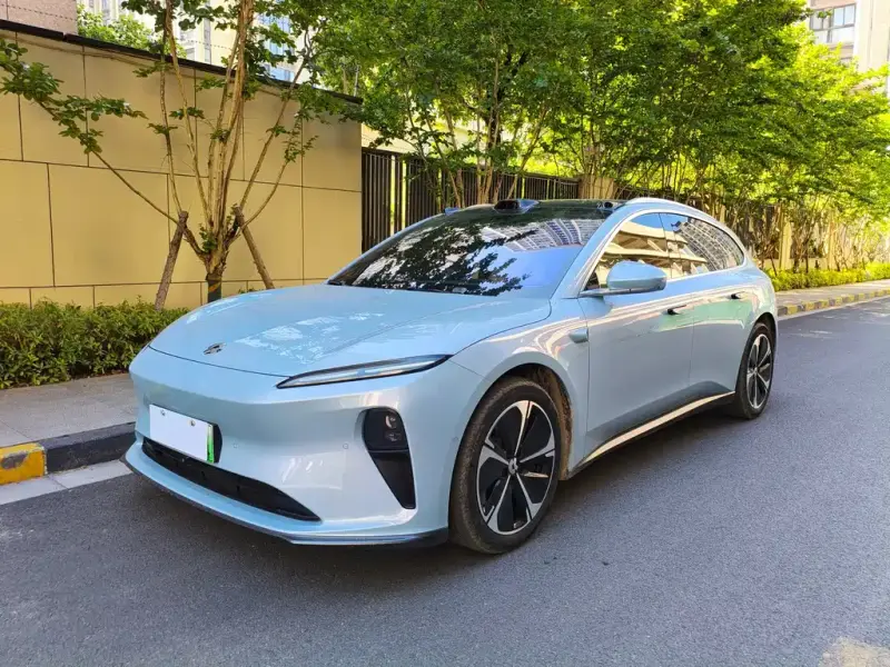 NIO ET5T