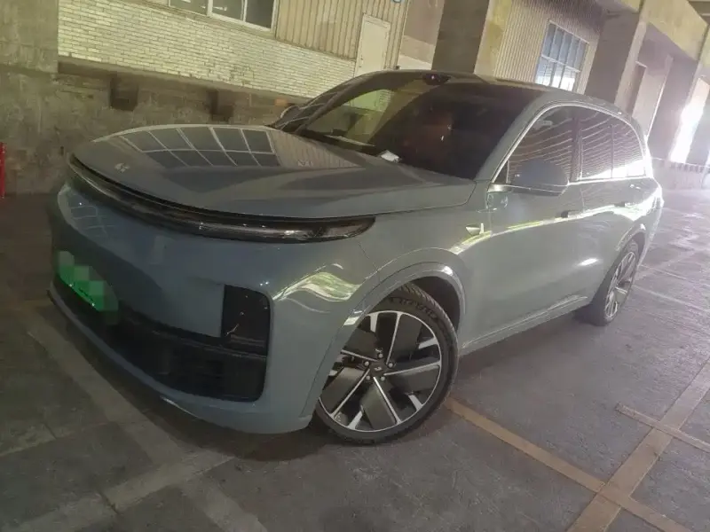 Li Auto L8