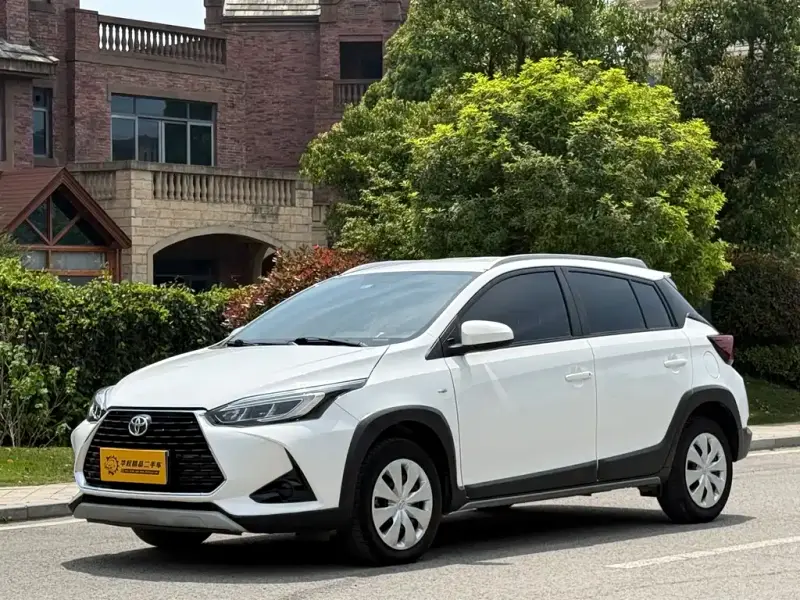 Toyota Yaris L