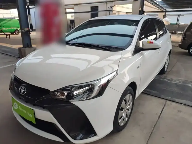 Toyota Yaris L