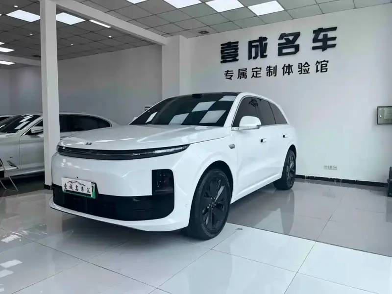 Li Auto L6