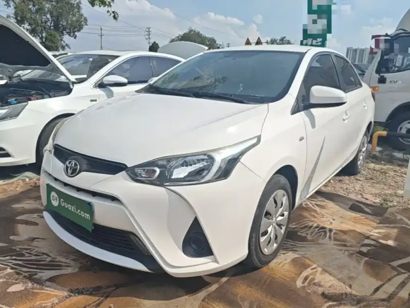 Toyota Yaris L