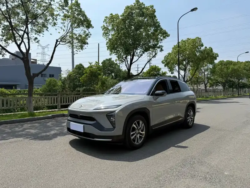 NIO ES6