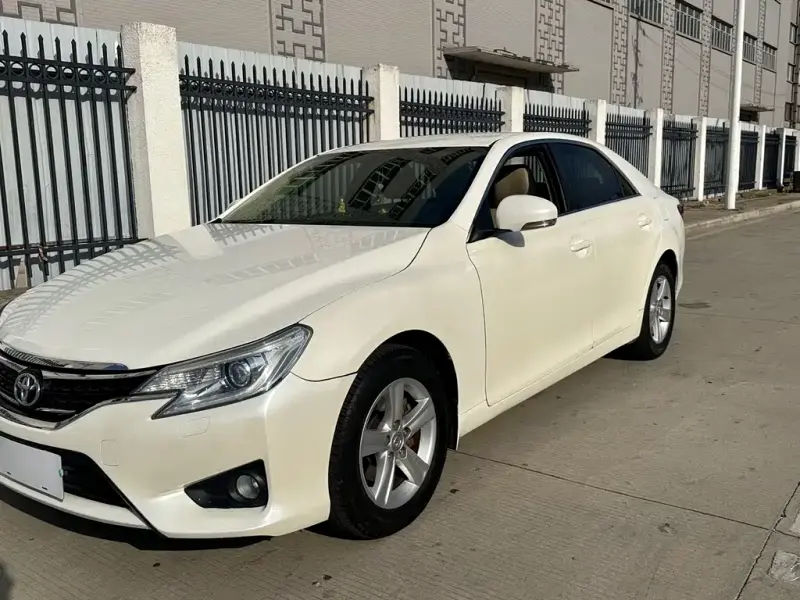 Toyota Reiz
