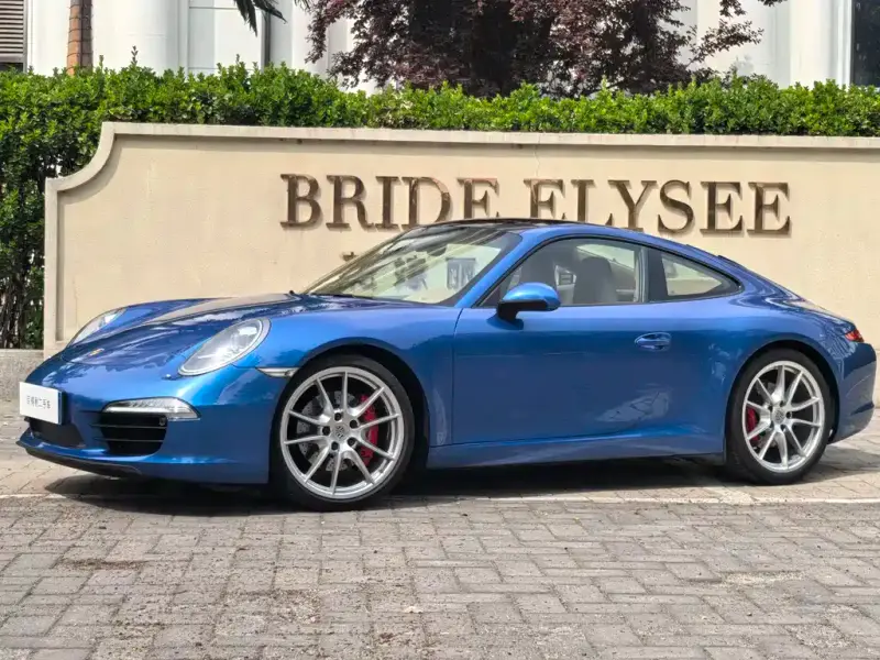 Porsche 911