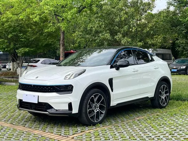 Lynk & Co 05