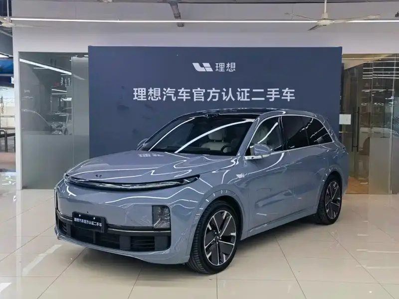 Li Auto L8
